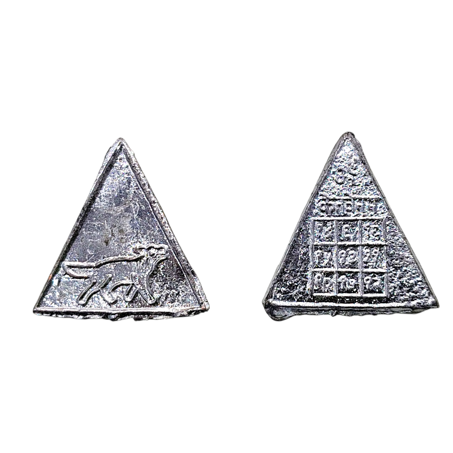 Silver Finish Triangular Ketu Yantra s Dog Plate Set